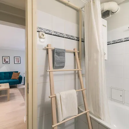 Central: Gracious Loft